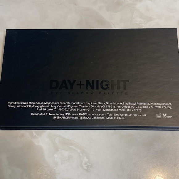 Kab Cosmetics eyeshadow palette - Picture 5 of 5